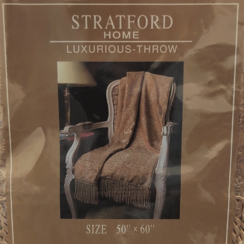 Stratford Home Luxurious Throw Decor 50"x60" Gold, Paisley, Fringed NWOT